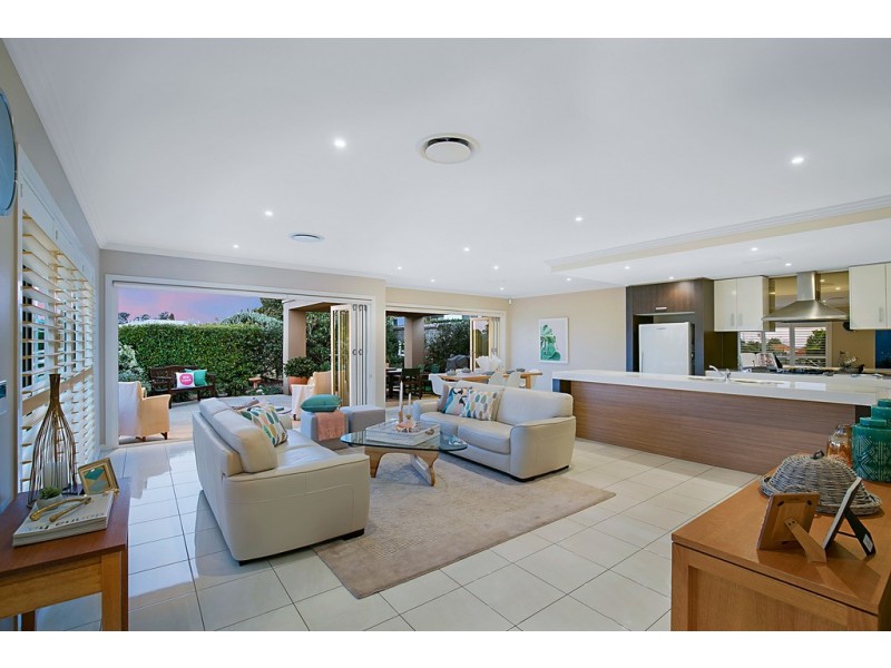 17 Bridget Court, Middle Ridge QLD 4350