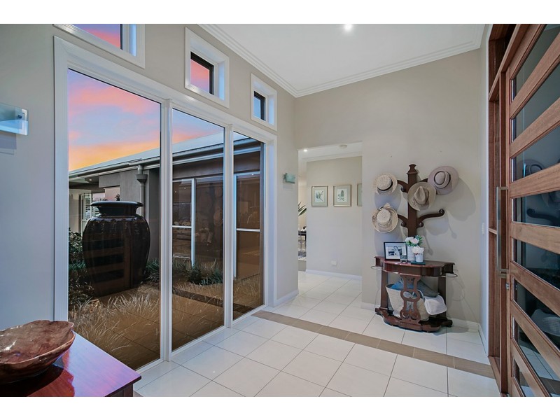 17 Bridget Court, Middle Ridge QLD 4350