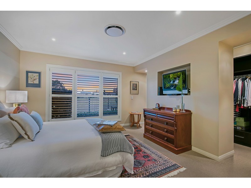 17 Bridget Court, Middle Ridge QLD 4350