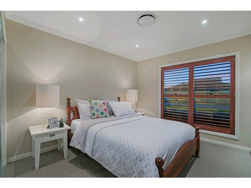 17 Bridget Court, Middle Ridge QLD 4350