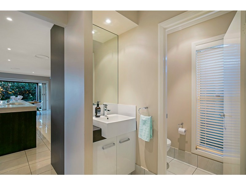 17 Bridget Court, Middle Ridge QLD 4350