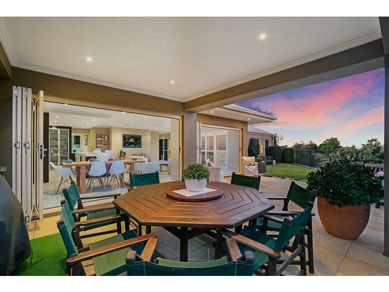 17 Bridget Court, Middle Ridge QLD 4350