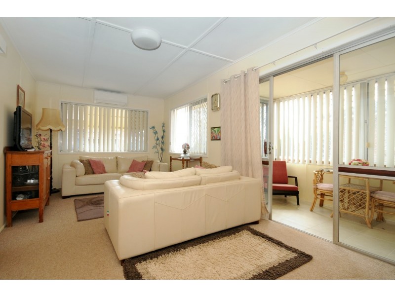 194 Ruthven Street, North Toowoomba QLD 4350