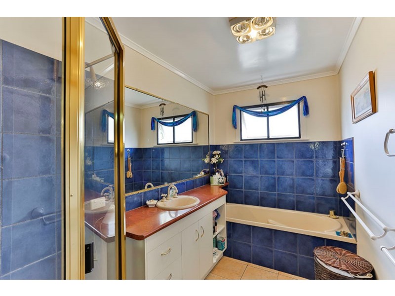 44 Tara Street, Wilsonton QLD 4350