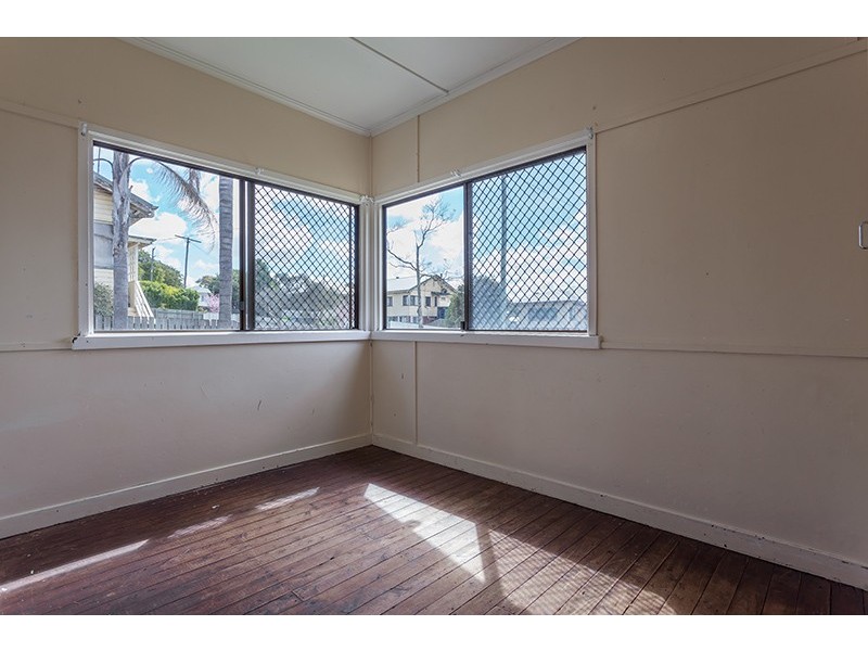 34 Dalgleish Street, South Toowoomba QLD 4350