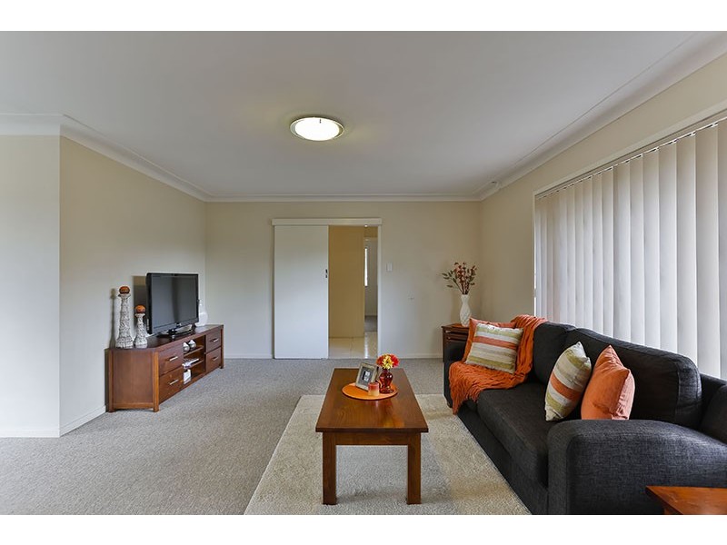 16 Catto Street, Centenary Heights QLD 4350