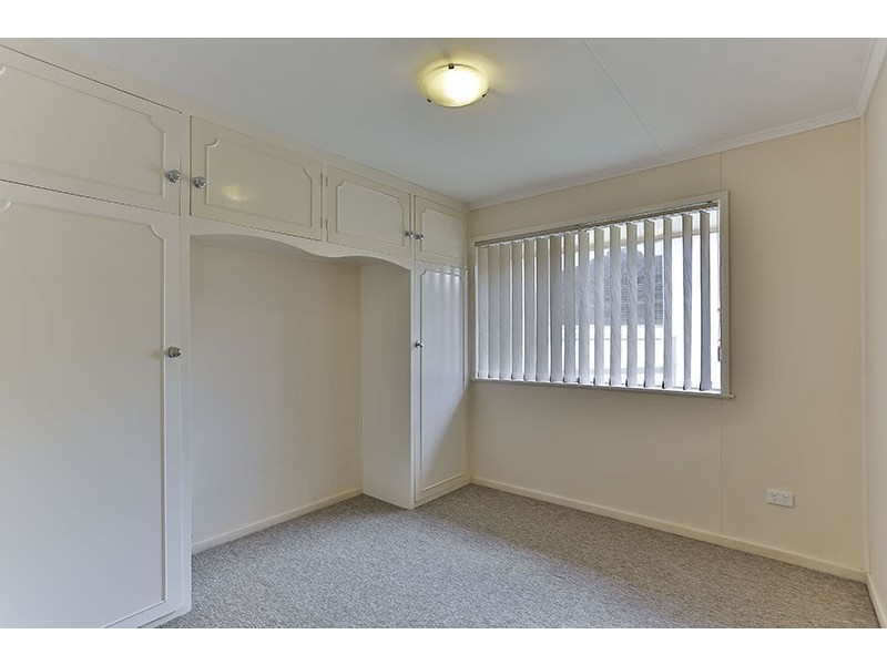 16 Catto Street, Centenary Heights QLD 4350