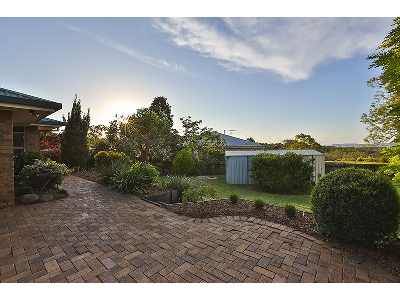 46 Moore Crescent, Wilsonton QLD 4350