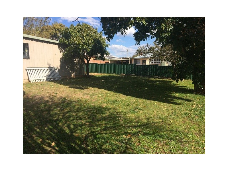 22 Long Street, Rangeville QLD 4350