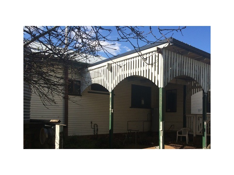 22 Long Street, Rangeville QLD 4350