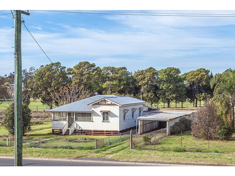 166 Stephen Street, Harristown QLD 4350