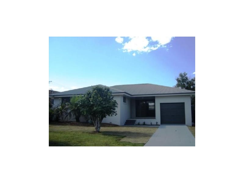27 Quelch Street, Rockville QLD 4350