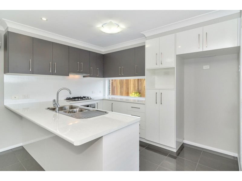 1/19 Sandalwood Drive, Glenvale QLD 4350