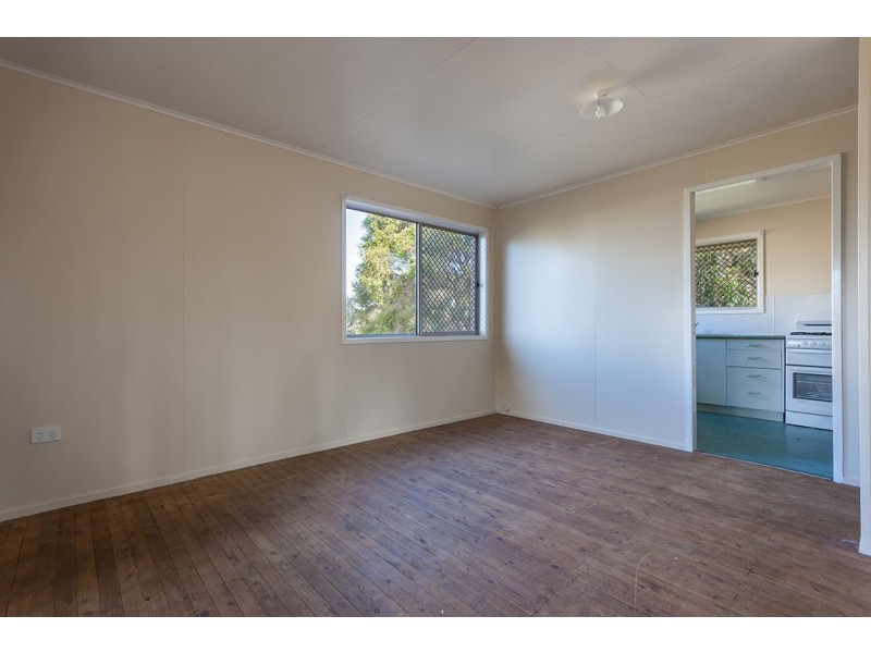 54 O’Quinn Street, Harristown QLD 4350