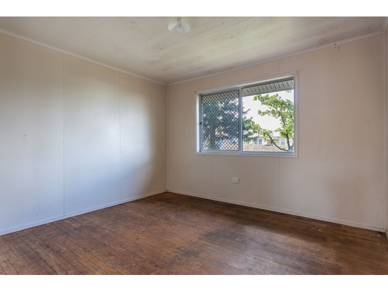 54 O’Quinn Street, Harristown QLD 4350