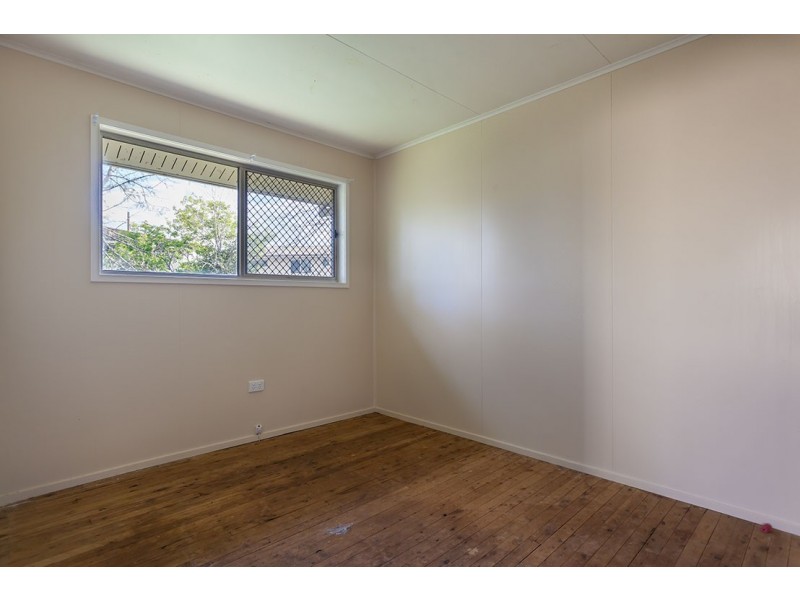 54 O’Quinn Street, Harristown QLD 4350