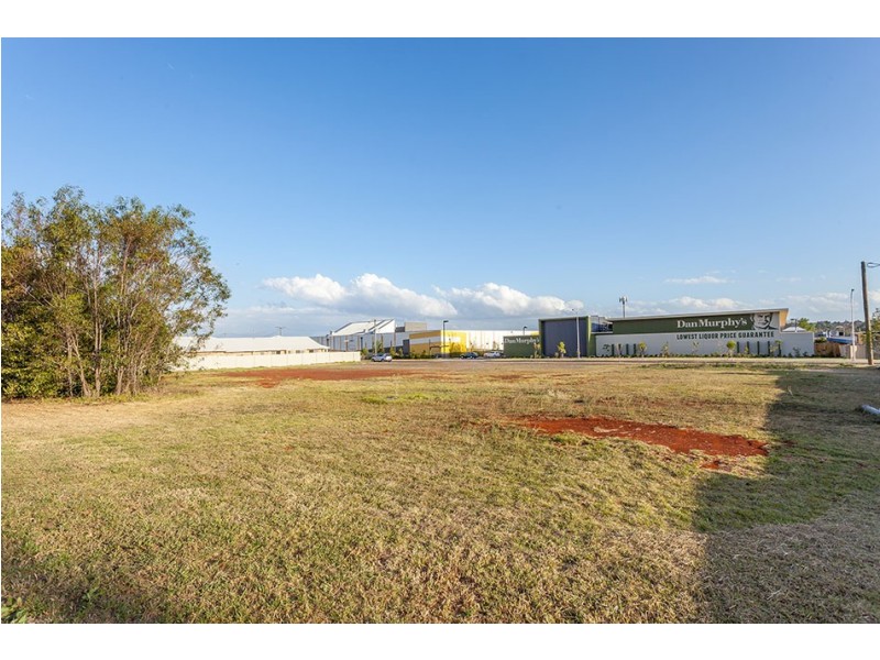 9 Kirra Street, Wilsonton QLD 4350