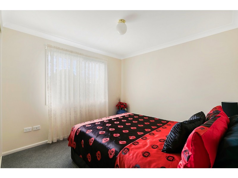 22 Holt Street, Middle Ridge QLD 4350