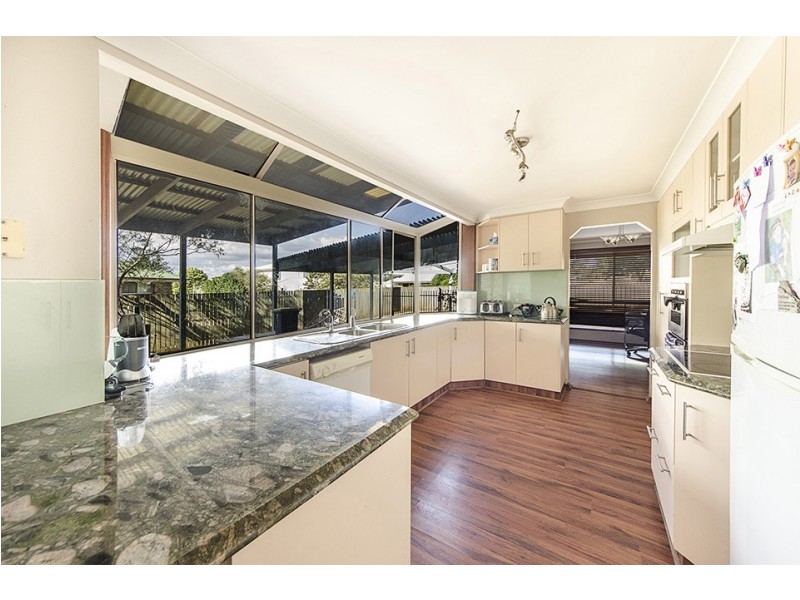 3 Jutsum Street, Middle Ridge QLD 4350