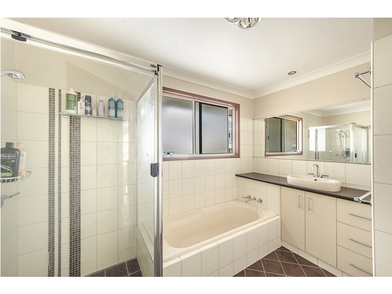 3 Jutsum Street, Middle Ridge QLD 4350