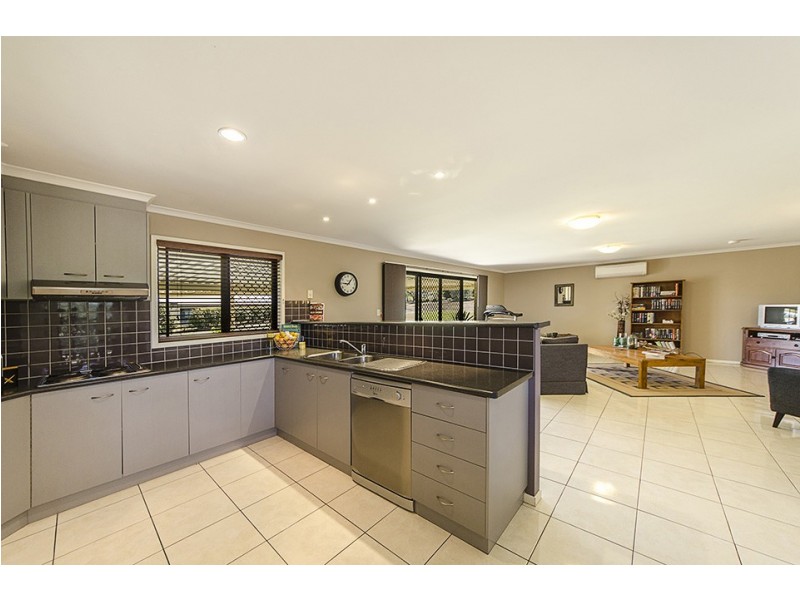 9 Phoebe Court, Cotswold Hills QLD 4350