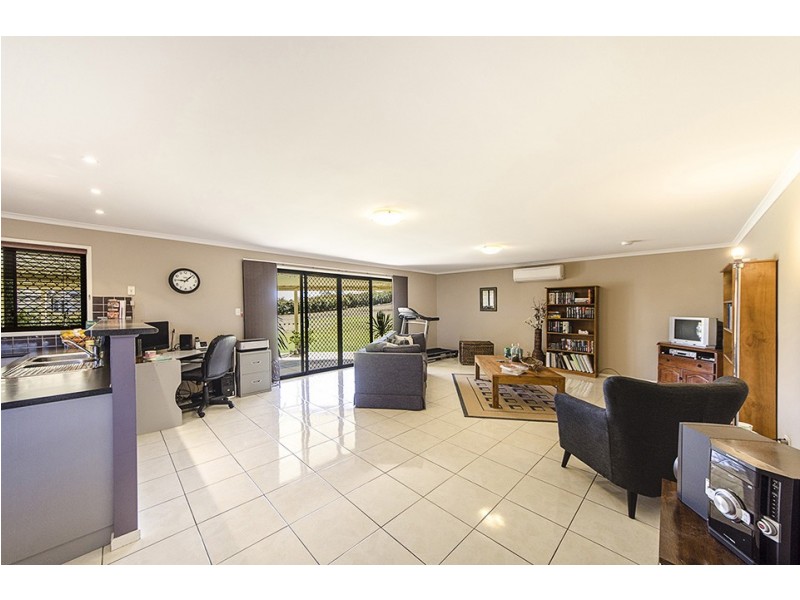 9 Phoebe Court, Cotswold Hills QLD 4350
