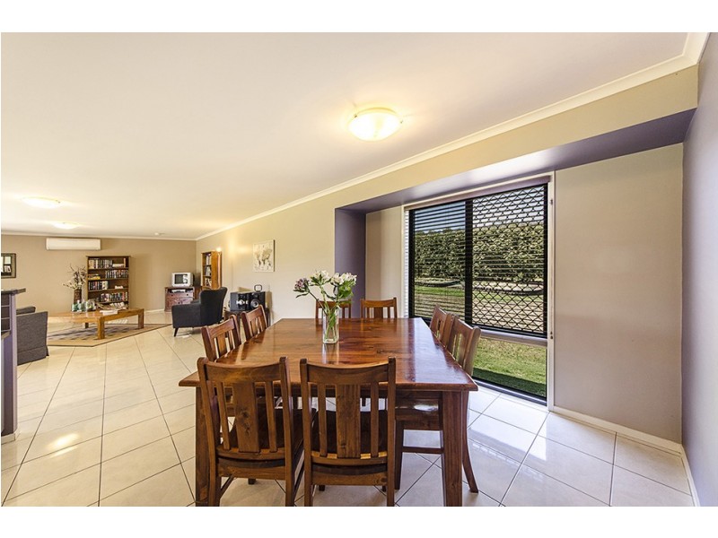 9 Phoebe Court, Cotswold Hills QLD 4350