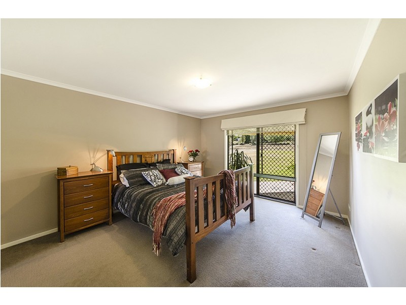 9 Phoebe Court, Cotswold Hills QLD 4350