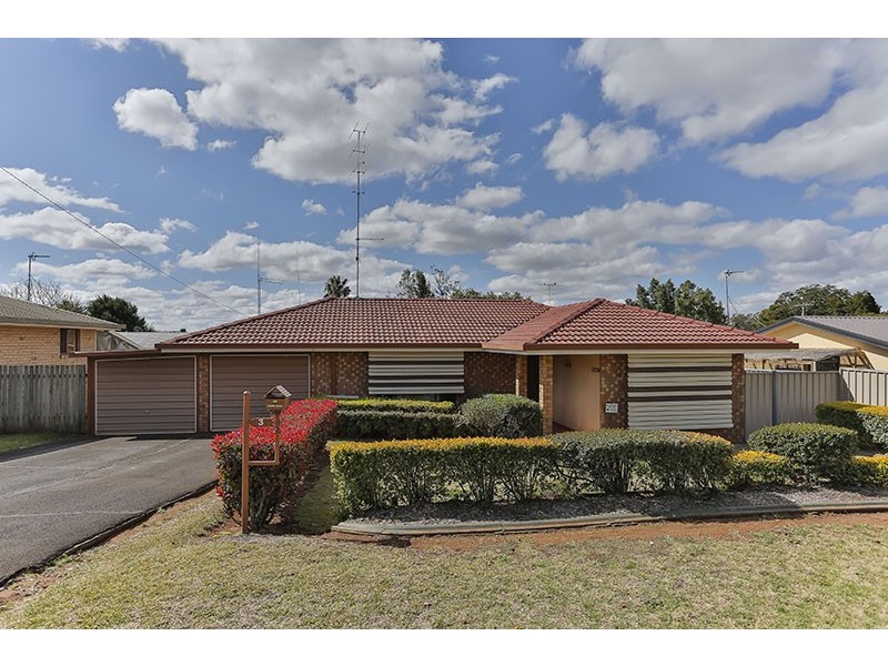 3 Champagne Crescent, Wilsonton Heights QLD 4350