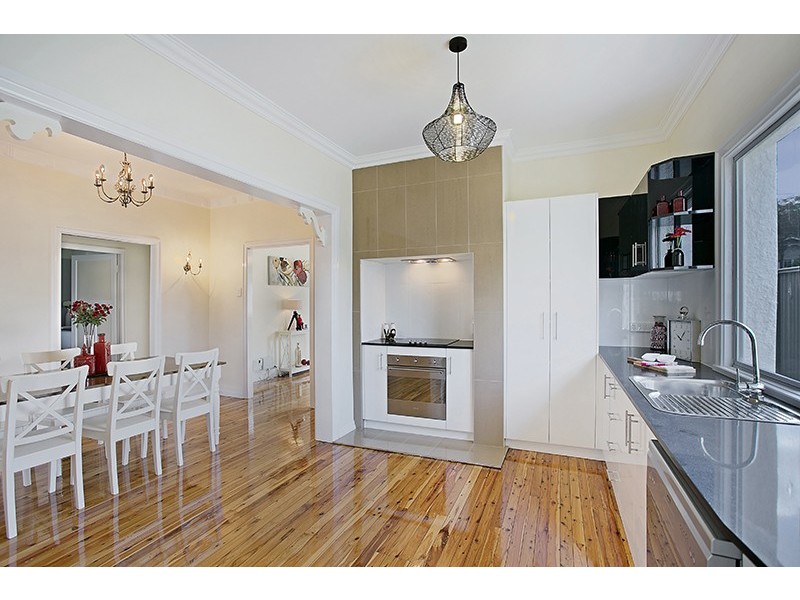 87 Phillip Street, South Toowoomba QLD 4350