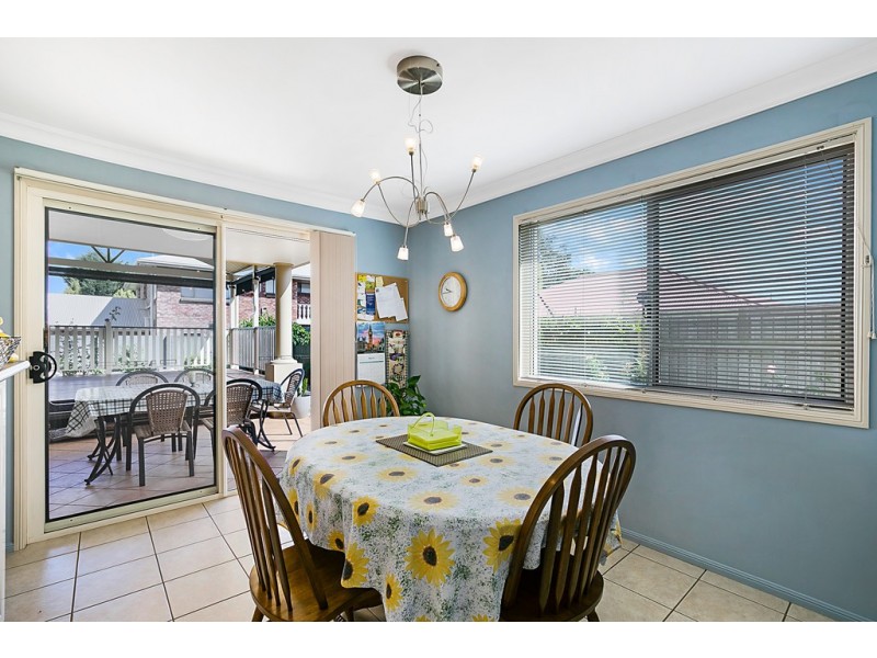 3 Vanham Close, Middle Ridge QLD 4350