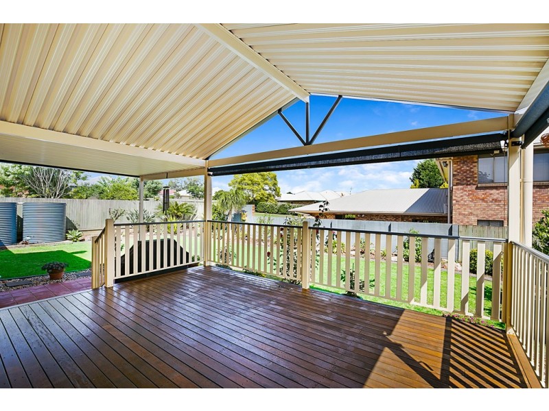 3 Vanham Close, Middle Ridge QLD 4350