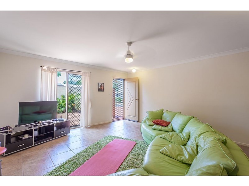 Unit 2/402 Alderley Street, Kearneys Spring QLD 4350