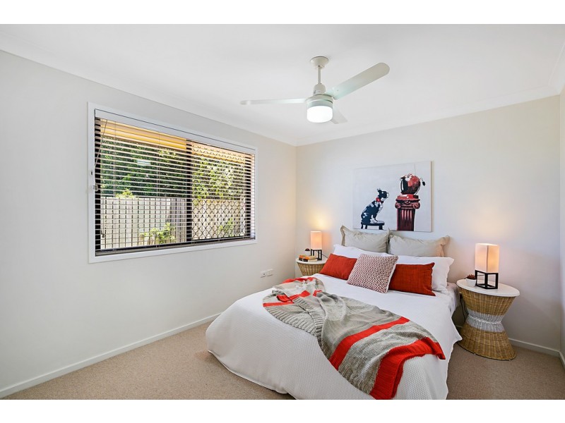 25 Catalina Drive, Wilsonton QLD 4350