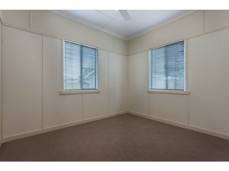 15 Gaydon Street, Newtown QLD 4350