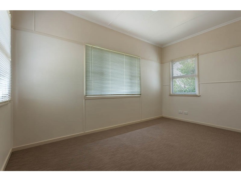 15 Gaydon Street, Newtown QLD 4350