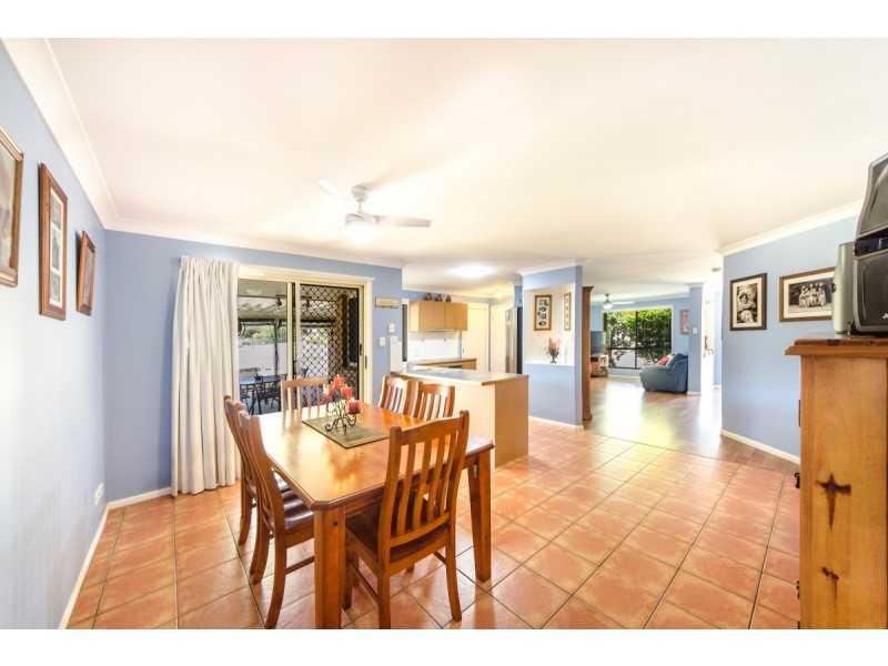 8 Roderick Drive, Cotswold Hills QLD 4350