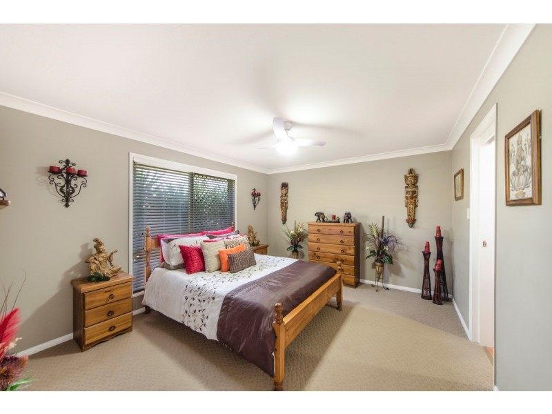 8 Roderick Drive, Cotswold Hills QLD 4350