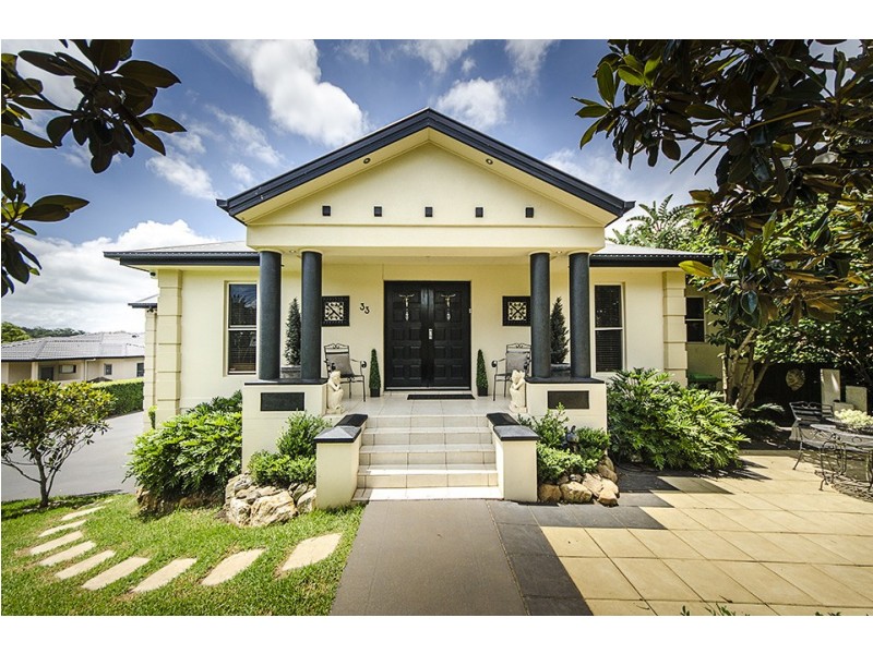 33 Harvey Street, Mount Lofty QLD 4350