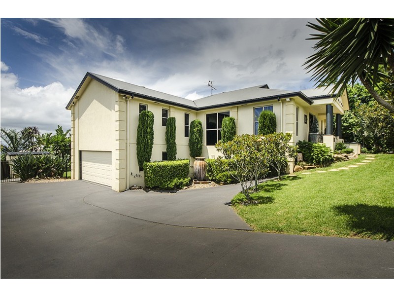 33 Harvey Street, Mount Lofty QLD 4350