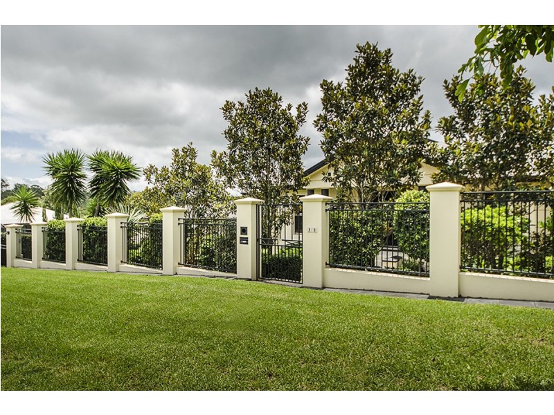 33 Harvey Street, Mount Lofty QLD 4350