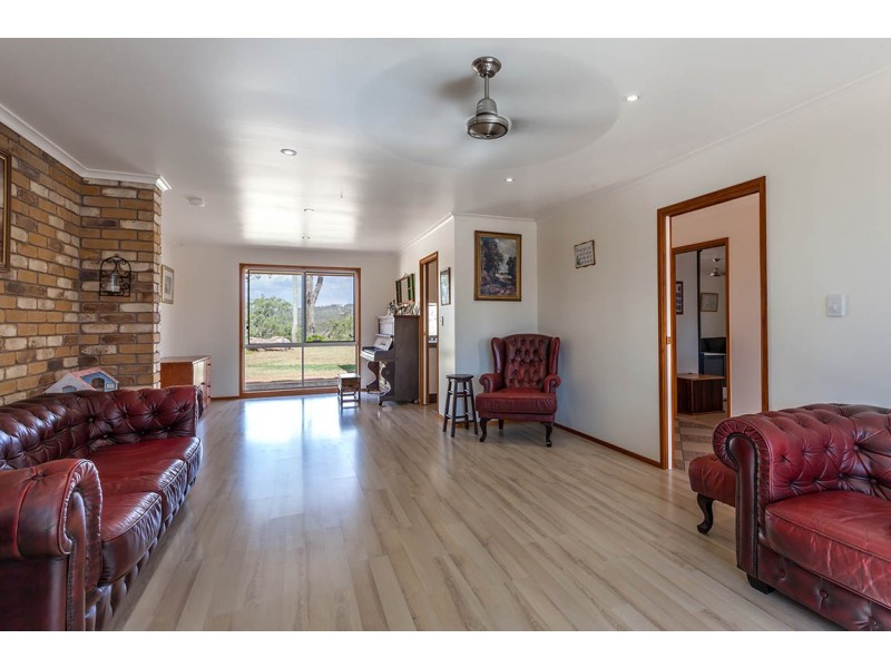 11 Calim Street, Cotswold Hills QLD 4350