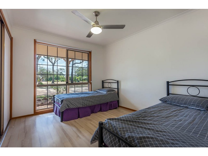 11 Calim Street, Cotswold Hills QLD 4350