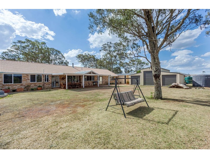 11 Calim Street, Cotswold Hills QLD 4350