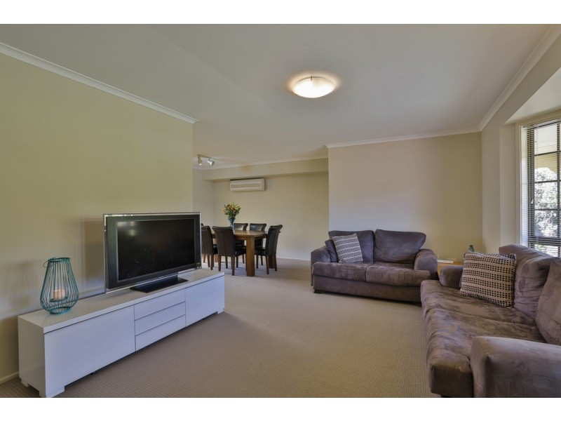 19 Jull Drive, Centenary Heights QLD 4350