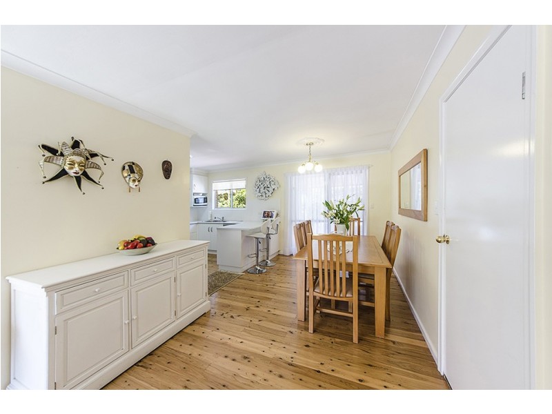 3 Bingara Street, Mount Lofty QLD 4350