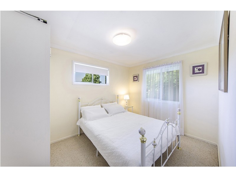 3 Bingara Street, Mount Lofty QLD 4350