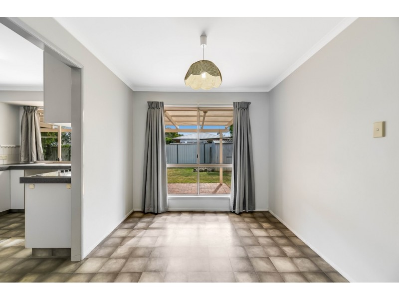 15 Moore Crescent, Wilsonton QLD 4350