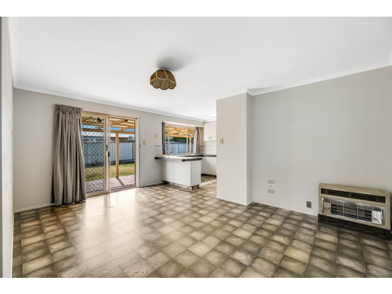 15 Moore Crescent, Wilsonton QLD 4350