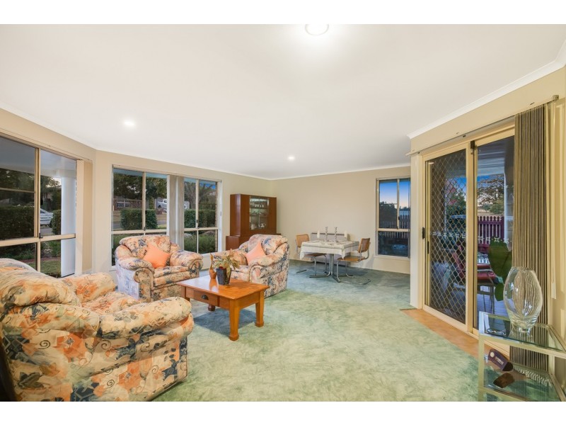 22 Halsworth Street, Cranley QLD 4350